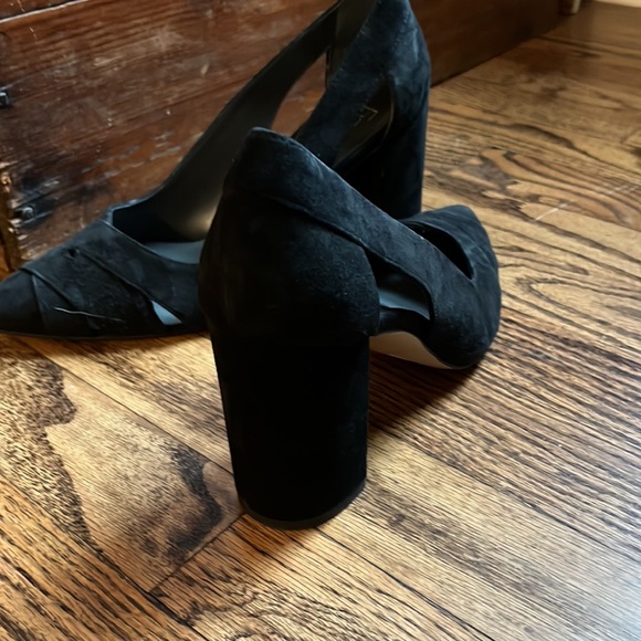 Franco Sarto Patina Cutout Pump - Picture 3 of 5